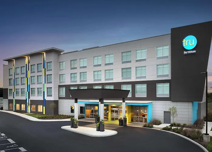 Tru By Hilton East Broad 3*
